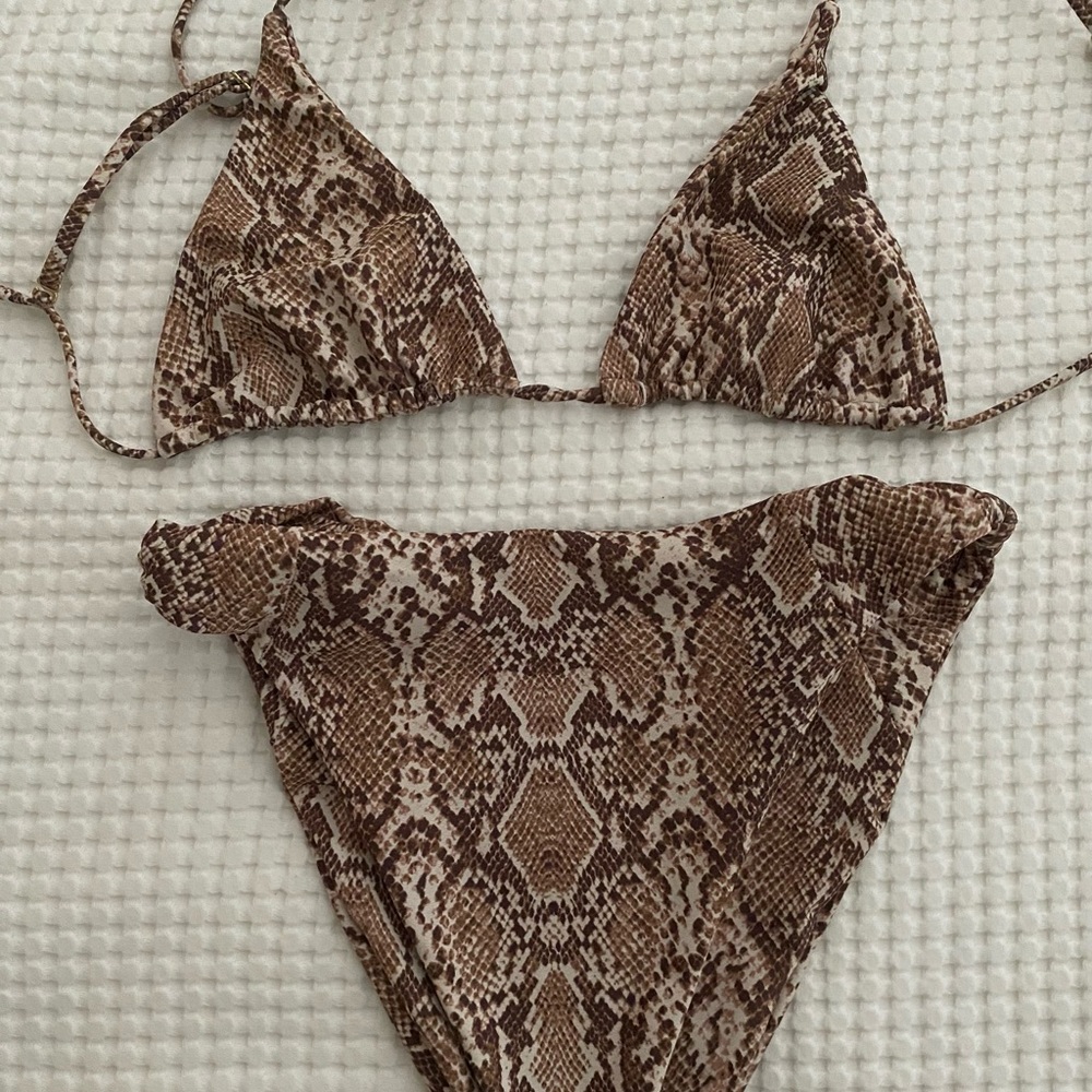 Skatie Bikini in Sequoia
